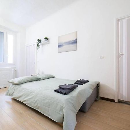 Apartment 4 Stops From The City Center Milan Bagian luar foto